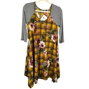 Watermelon Classic Woman Yellow and Pink Floral Dress Striped Sleeves Medium